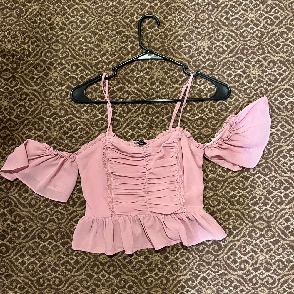 Pink top size small